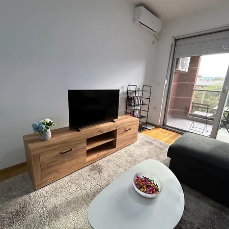 Cozy & Bright Apartment *