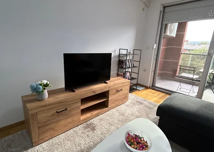 Cozy & Bright Apartment *